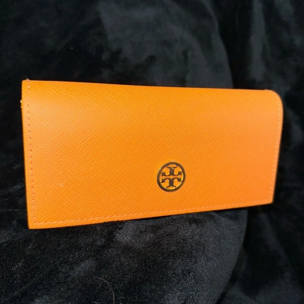 Tory Burch tory burch